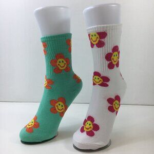 Womens Smile Flower Fun Novelty Crew Socks Combo 2 Pack Blue White Pink Orange